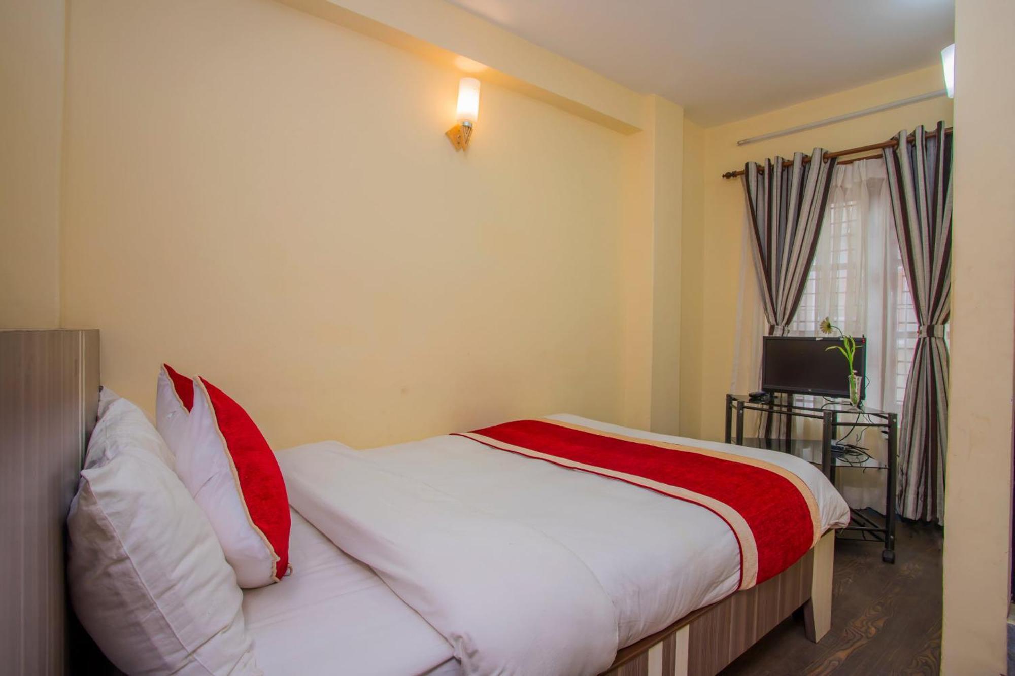 Oyo 297 Hotel Aayam Katmandou Extérieur photo