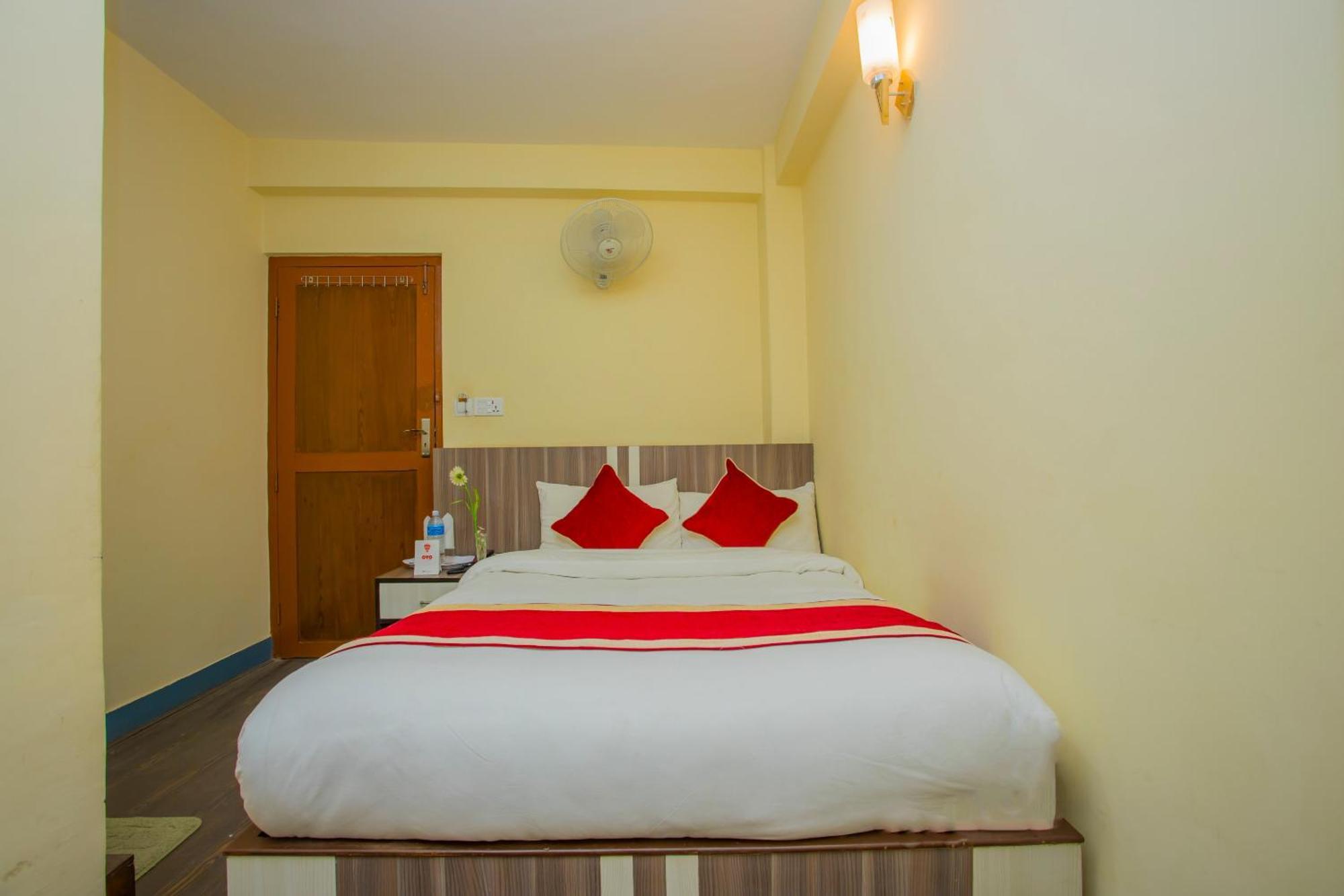 Oyo 297 Hotel Aayam Katmandou Extérieur photo